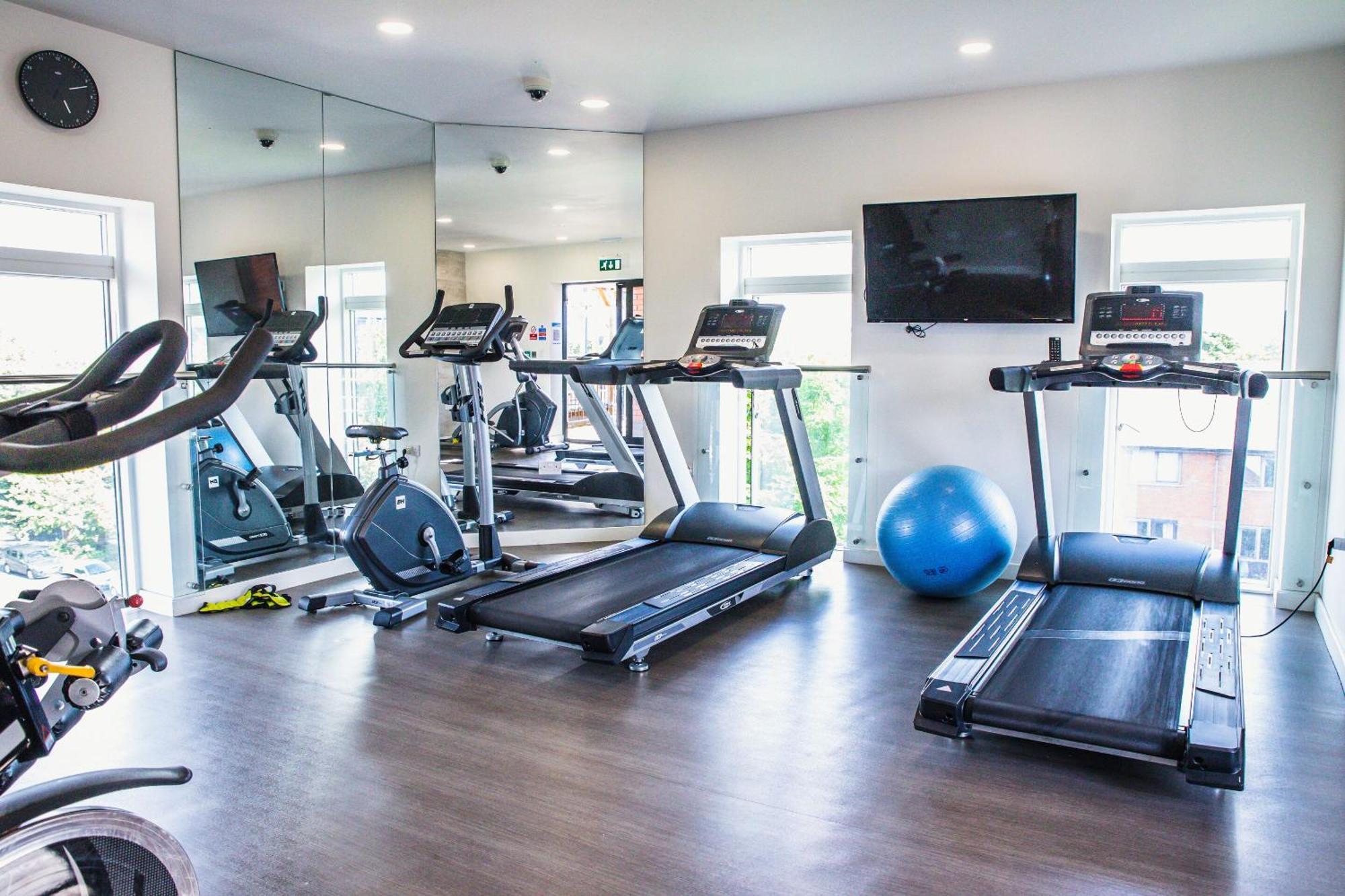 Luxury 1 Bedroom Serviced Apartment With Roof Terrace & Gym Stevenage Dış mekan fotoğraf