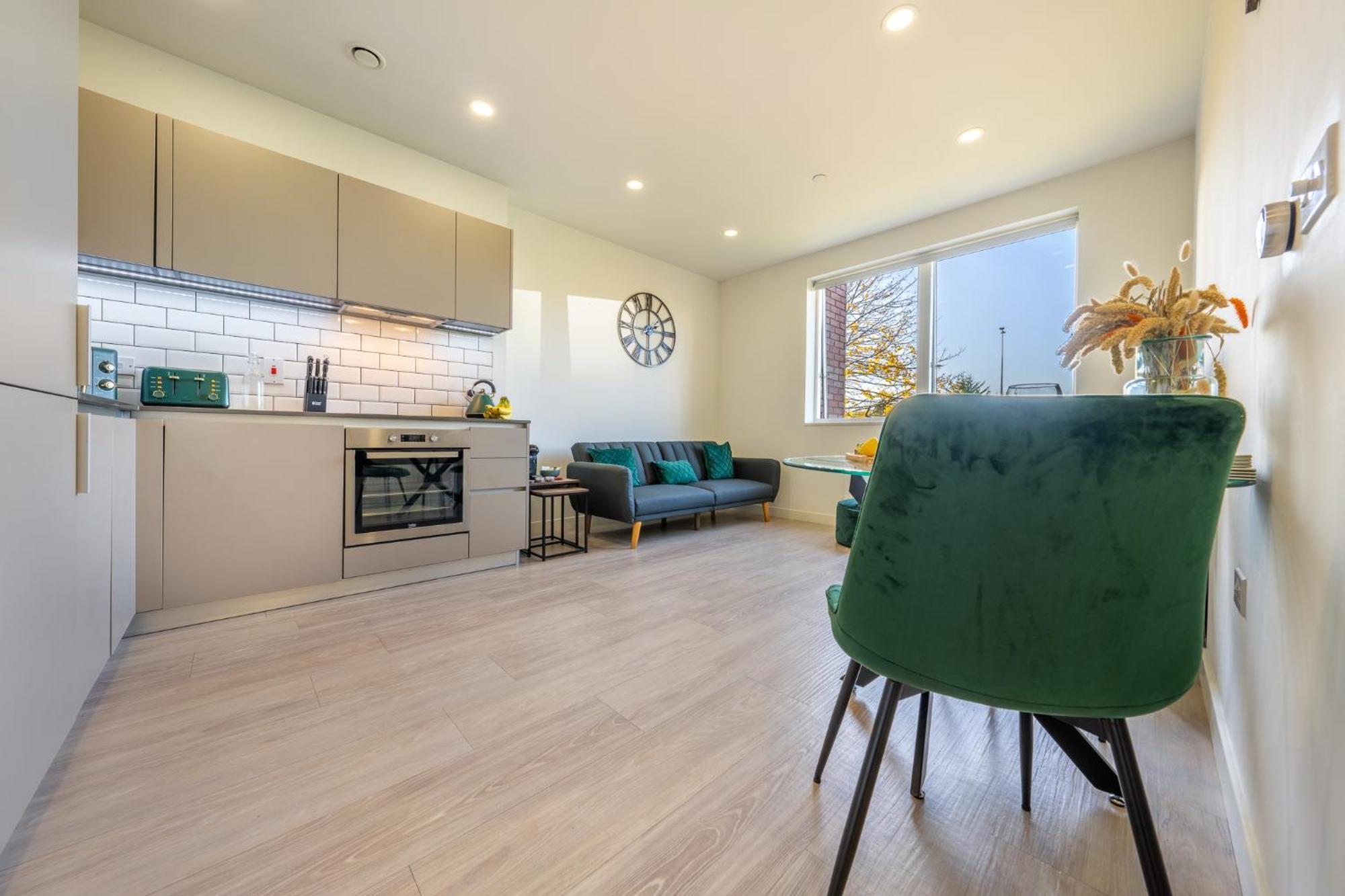 Luxury 1 Bedroom Serviced Apartment With Roof Terrace & Gym Stevenage Dış mekan fotoğraf