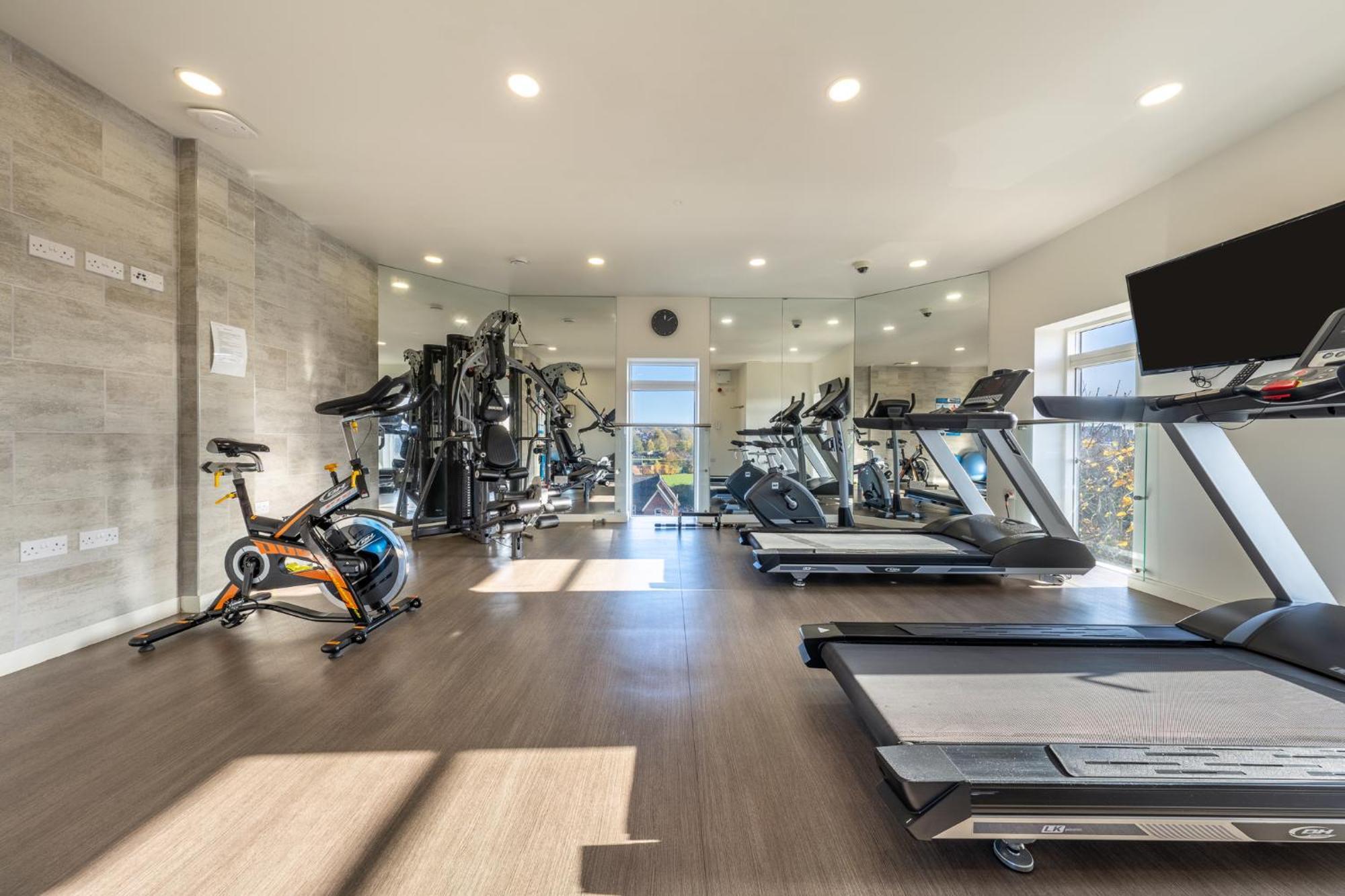 Luxury 1 Bedroom Serviced Apartment With Roof Terrace & Gym Stevenage Dış mekan fotoğraf